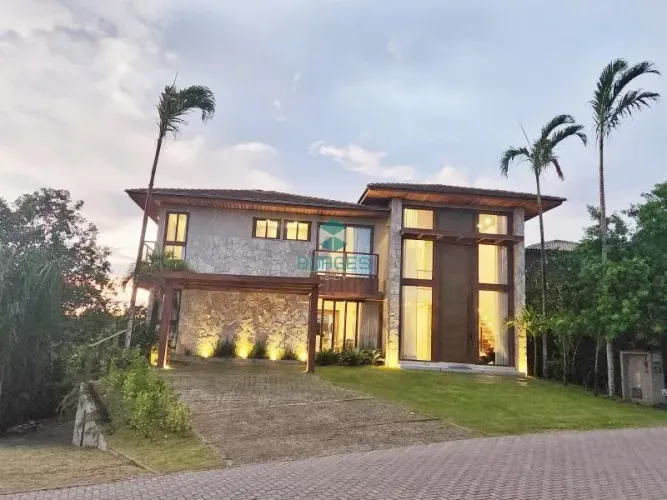 CASA EM CONDOMÍNIO RESIDENCIAL em Mata de São João - Bahia, Praia do forte
