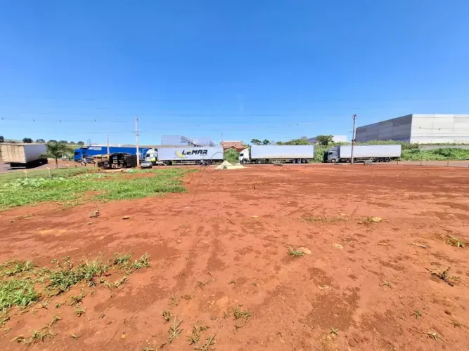 Terreno de 2640m² à venda - Cravinhos