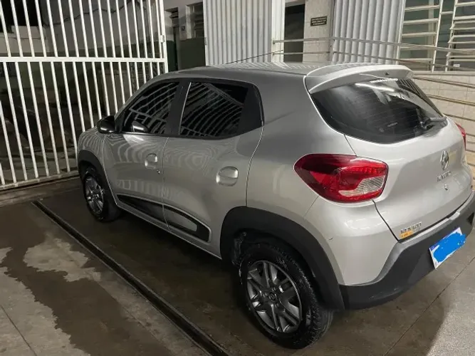 Renault Kwid Intense 1.0 Flex 12V 5P Mec. 2021