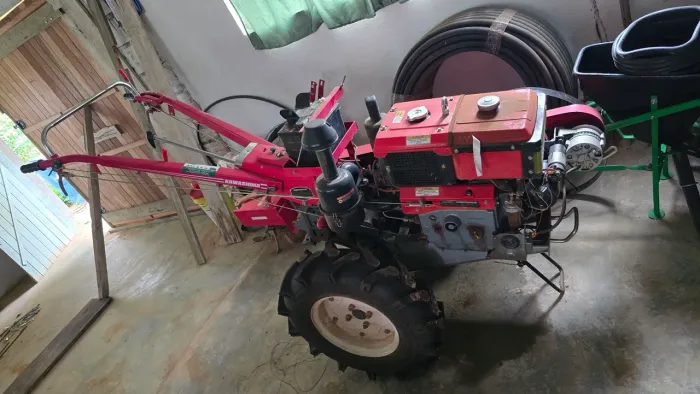 Microtrator Zt12nm Diesel 12,5hp Partida Elétrica Kawashima