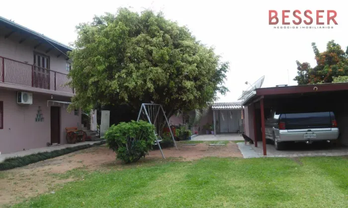 Casa com 6 dormitórios à venda, 300 m² por R$ 700.000,00 - Centro - São Lourenço do Sul/RS