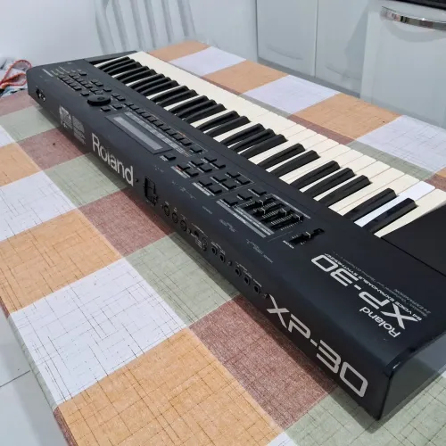 Roland XP-30