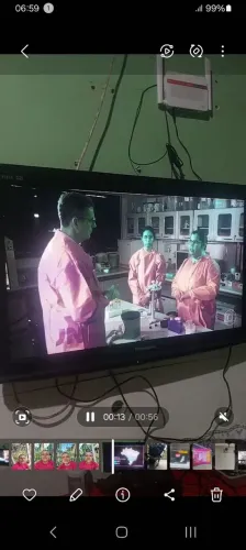 Vendo TV Panasonic 32 polegadas para concerto, imagem esverdeada mas funcinando