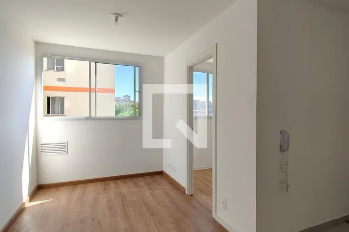 Apartamento à Venda - Vila Serralheiro, 2 Quartos, 36 m2