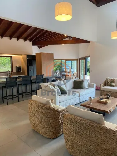 Casa de Condominio em Campo Largo - Jarinu, SP