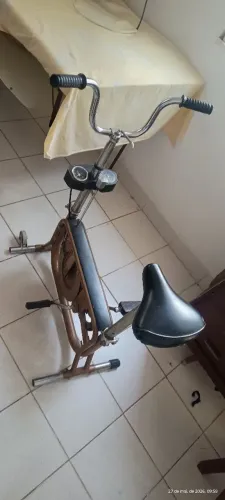 Bicicleta ergométrica antiga monark