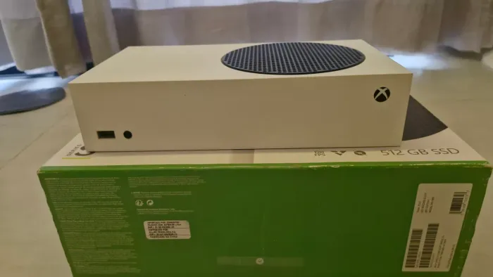 Xbox series s com um controle seminovo profissional gamesir g7 com Hall effect. COM NF