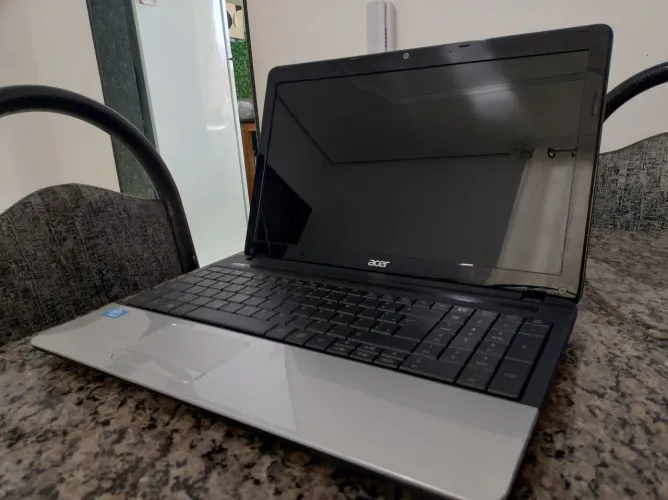 Notebook acer 1.8 ghz com Ssd 240 com 10 gb ddr3 ( lindo notebook tela 15.6)