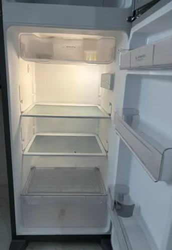 Geladeira Cônsul um mês de uso 