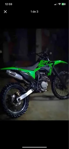 NX200 com roupa de CRF