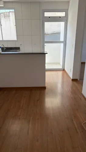 Alugo Apartamento no Centro de Venda Nova
