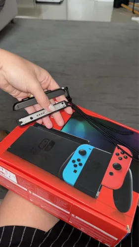 Vendo Nintendo switch V2 e troco por switch 2 mais volta