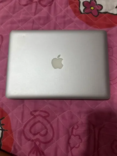 Vendo MacBook Pro lata 2011usado( valor 1.200)