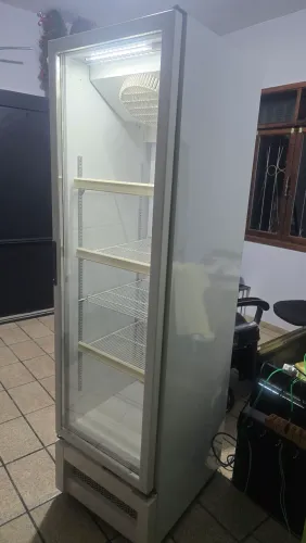Refrigerador Expositor Vertical Metalfrio Branco 296 Litros VB28RB 220v