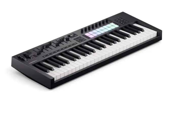 Controlador Novation Mk4 49 
