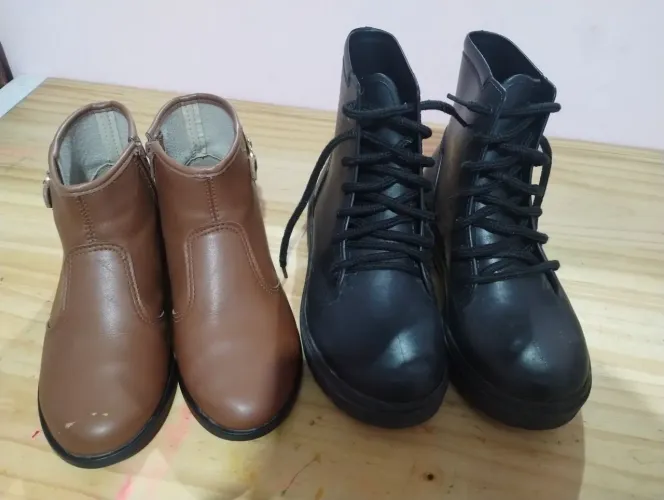 Dois pares de Bota Coturno Infantil, número 30 Molekinha e 31/32 LueLua.Usadas Exelente