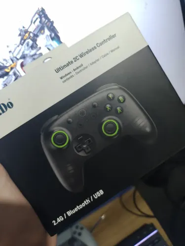 Controle 8bitdo wireless 2.4hz Black translúcido 