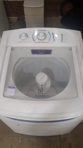 Máquina de lavar Eletrolux 15kg