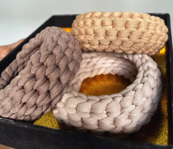Braceletes em Crochê