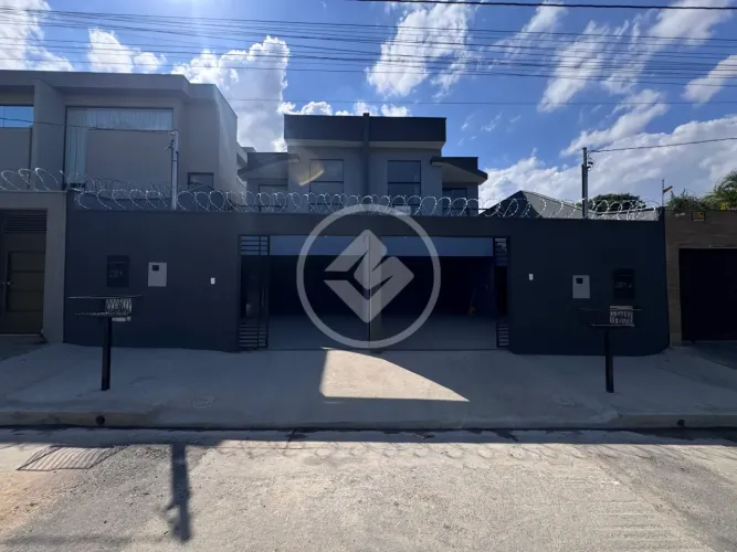 Linda casa geminada codigo: 381184