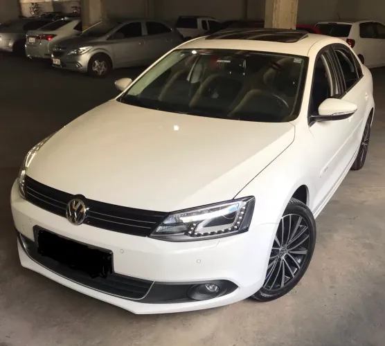 Volkswagen Jetta Highline 2.0 TSI 16V 4P Tiptronic 2013