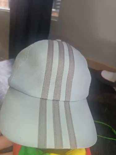 Boné Adidas original 