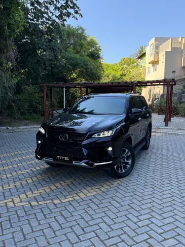 Toyota Hilux SW4 Diamond 2.8 TB 4X4 Die. Aut. 2025