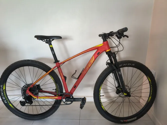 Bicicleta OGGI 7.3 estado de Nova saindo da loja, usada apenas 6 vezes. 