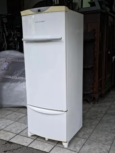 Refrigerador Brastemp 365L Praticamento Novo (Apenas refrigerador) Não contem congelador