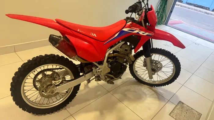 Vende se Crf 250f 