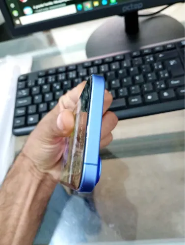 iPhone 16