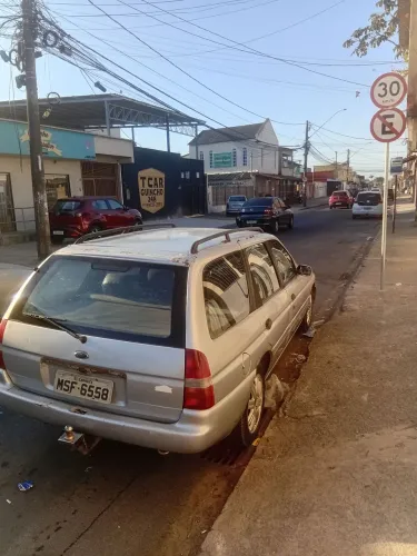 Ford Escort S.W GL 1.8i 16V 2002
