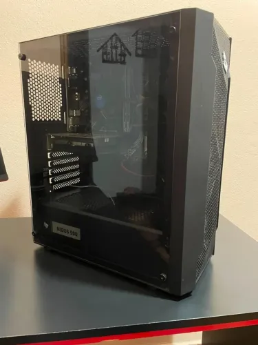 PC Gamer Intel i3-10100F, Radeon RX 550 4GB, 24 GBM RAM, 720GB Armazenamento
