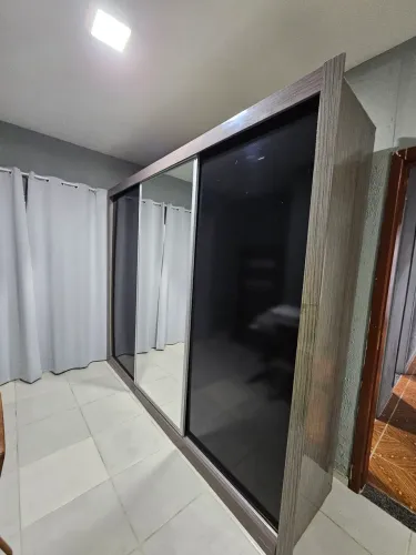 Guarda Roupa
