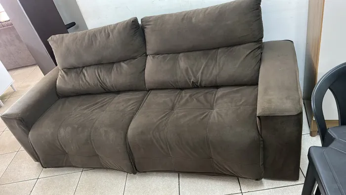 Sofá retrátil reclinável