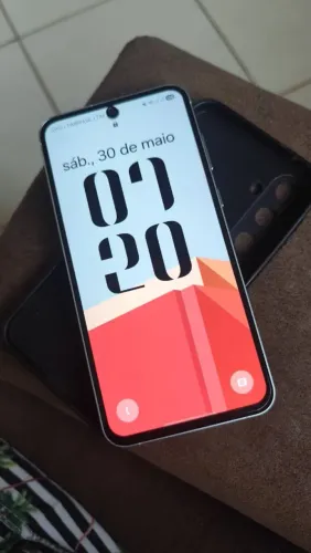 Samsung A55 256gb aceito trocas por celulares