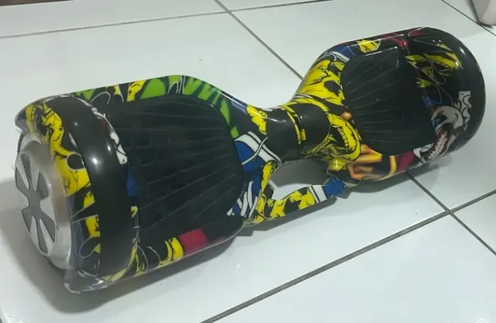 Hoverboard semi novo