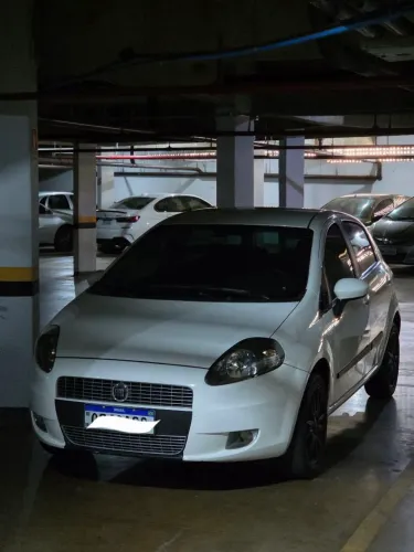 Fiat Punto Essence 1.6 Flex 16V 5P 2012