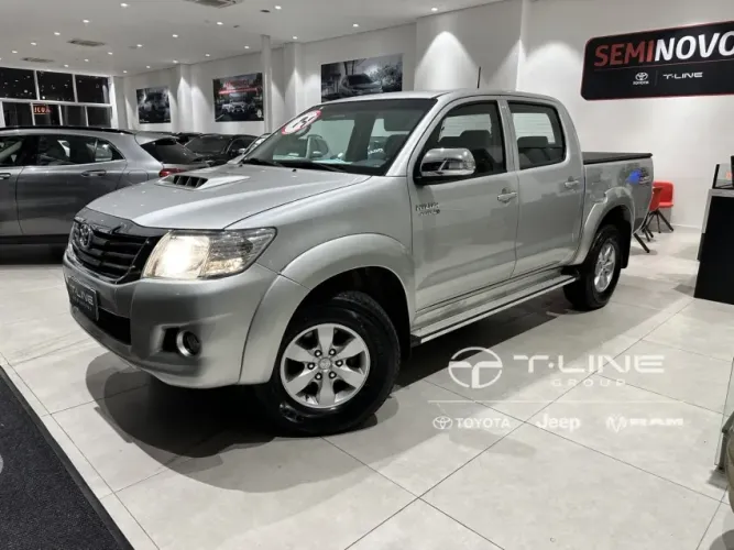 Toyota Hilux CD SRV 4X4 2.7 Flex 16V Aut. 2014