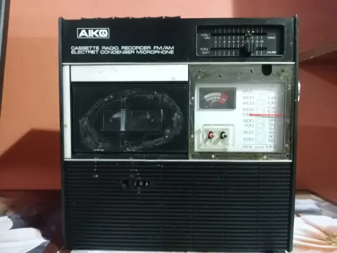 Rádio AIKO Mod. ATPR406 (Leia a descrição)