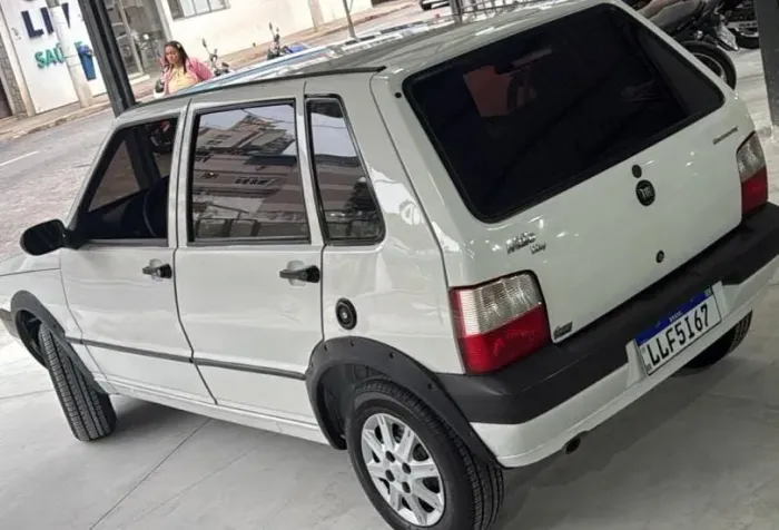 Fiat Uno Mille 1.0 Fire/ F.flex/ Economy 4P 2011
