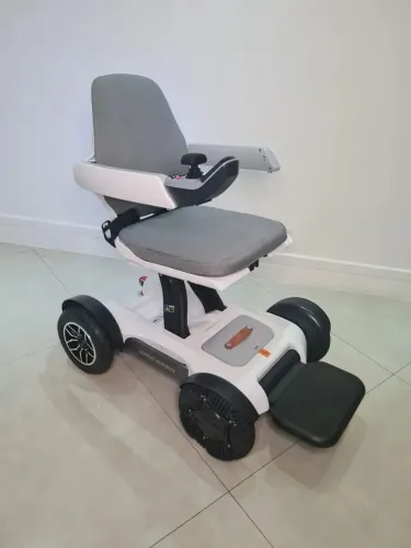 Cadeira de rodas motorizada