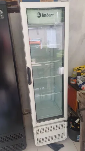 Expositor de bebidas e Geladeira duplex