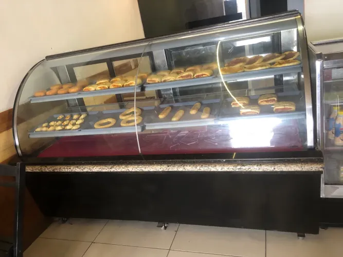 Balcão vitrine 2 metros