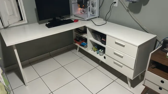 Mesa em L para escritório