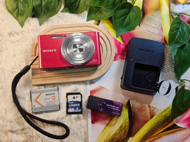 Camera sony cybershot w830 -Rosa