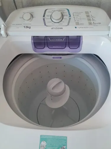 Máquina de lavar roupas 13kg Eletrolux - Excelente estado