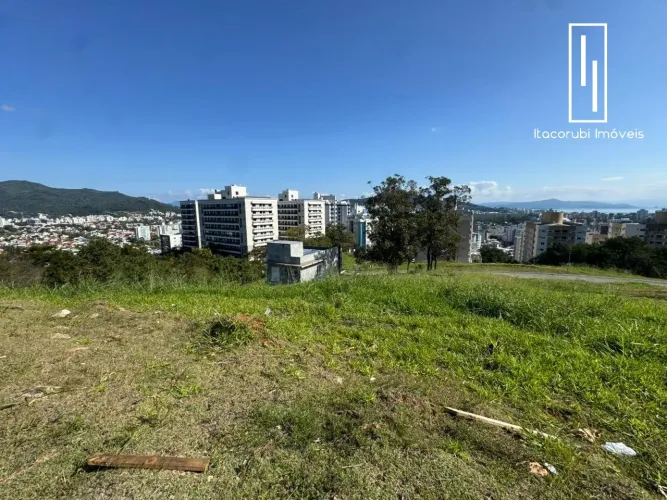 Terreno a venda em Loteamento no Itacorubi