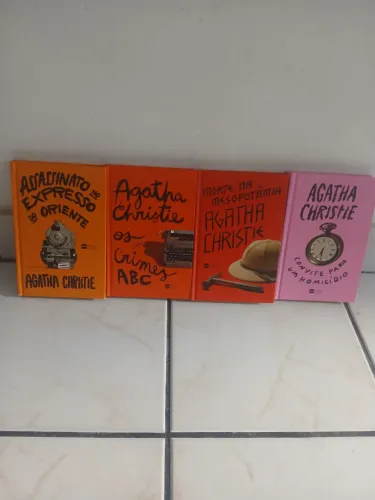 4 Livros coleção Agatha Christie