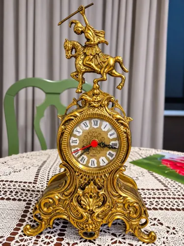 Relogio antigo bronze um luxo